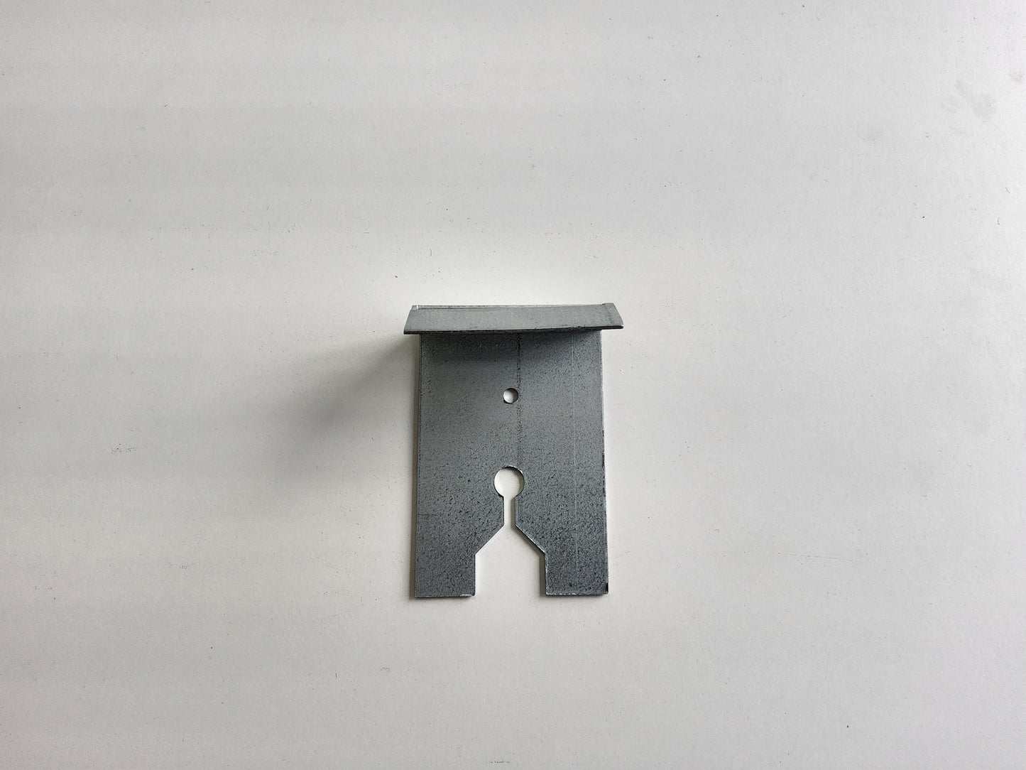 SAS International Deep Omega Bar to Channel Bracket (Pack of 100)