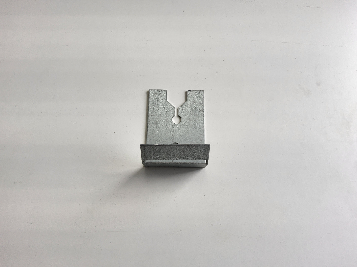 SAS International Deep Omega Bar to Channel Bracket (Pack of 100)