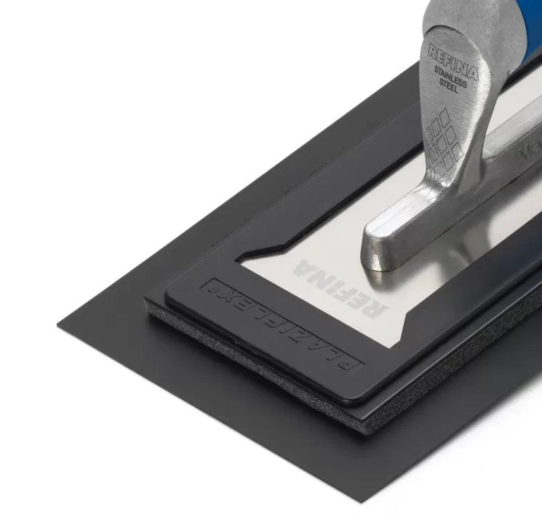 Refina PLAZIFLEX Foam Backed 1mm Flexiback Black Skimming Trowel 12"