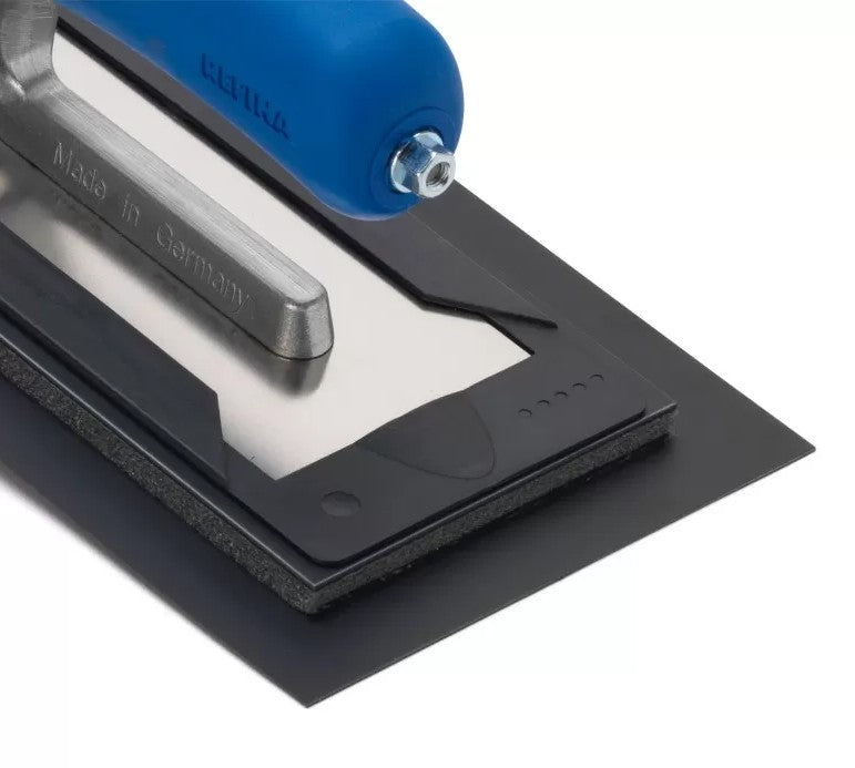 Refina PLAZIFLEX Foam Backed 1mm Flexiback Black Skimming Trowel 12"